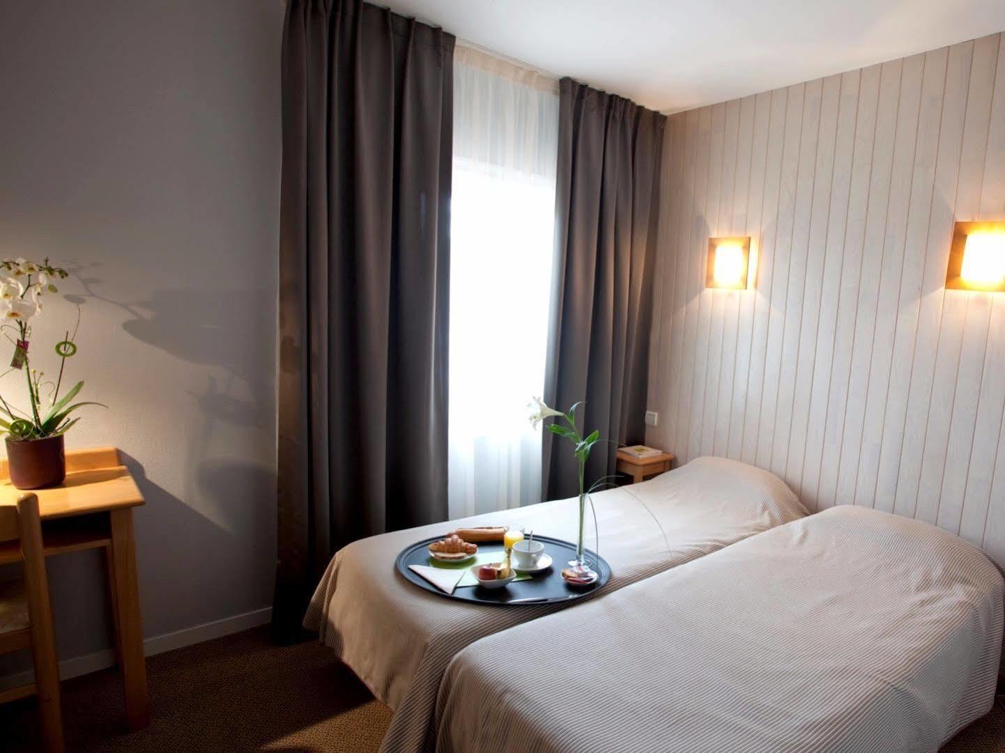 Logis Hotel Le Relais Biscarrosse Ngoại thất bức ảnh